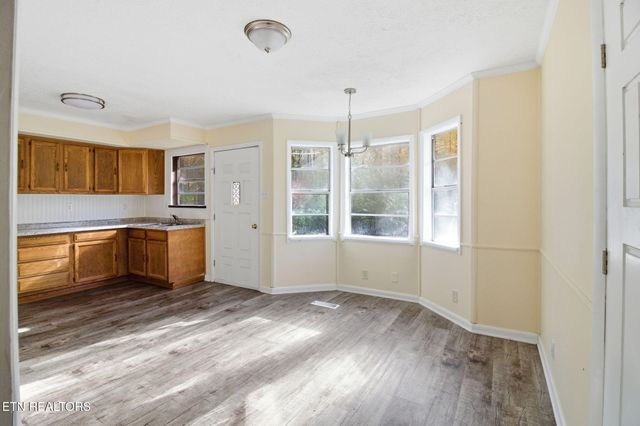 3889 Quarry Rd, Louisville, TN 37777