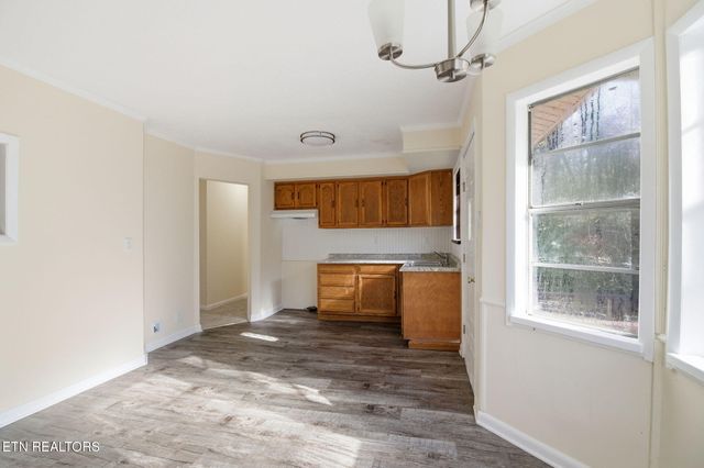 3889 Quarry Rd, Louisville, TN 37777