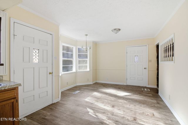 3889 Quarry Rd, Louisville, TN 37777