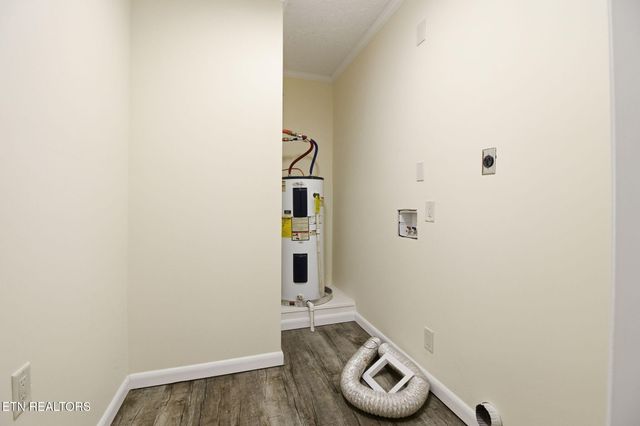 3889 Quarry Rd, Louisville, TN 37777