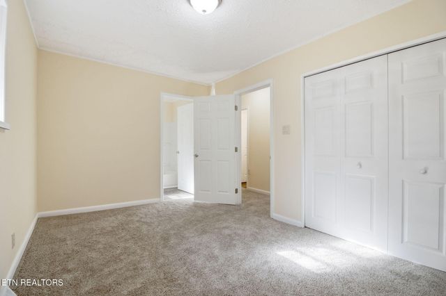 3889 Quarry Rd, Louisville, TN 37777