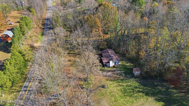 3889 Quarry Rd, Louisville, TN 37777