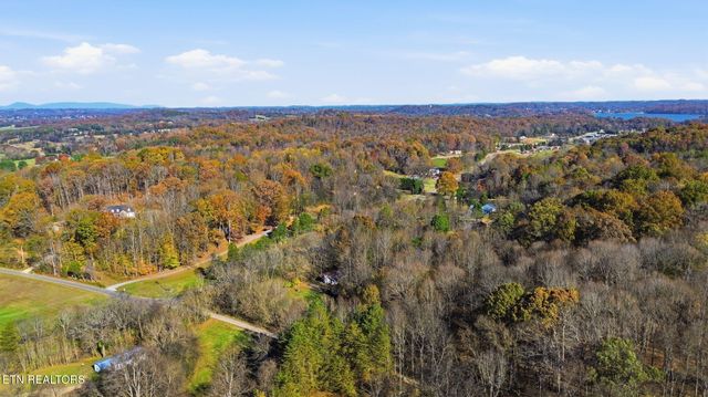 3889 Quarry Rd, Louisville, TN 37777