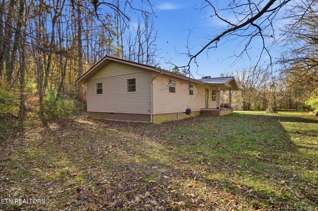 3889 Quarry Rd, Louisville, TN 37777