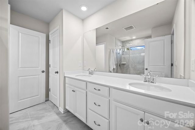 17501 Chaco Lane 26, Charlotte, NC 28278