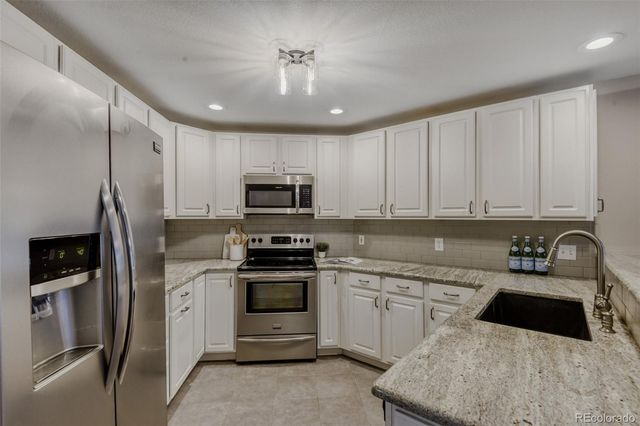 8693 E Dry Creek Road 922, Centennial, CO 80112