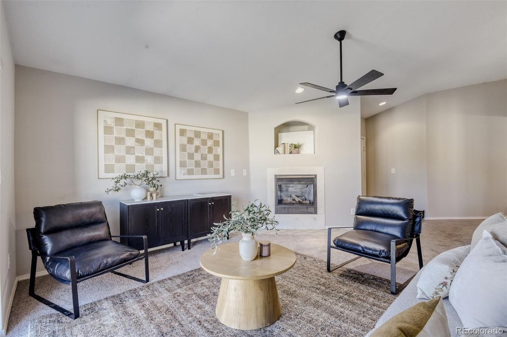 8693 E Dry Creek Road 922, Centennial, CO 80112