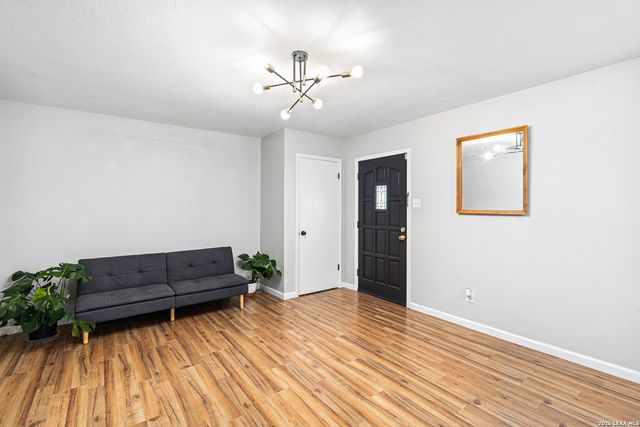 4431 Allentown St, San Antonio, TX 78238