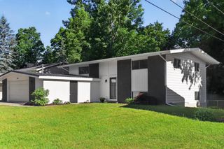 5043 New Orleans Street, Rockford, MI 49341