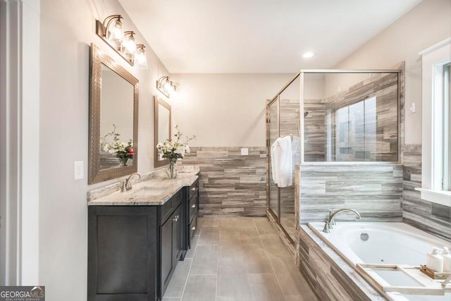 216 Rustic Live Oak Trail, Bonaire, GA 31005