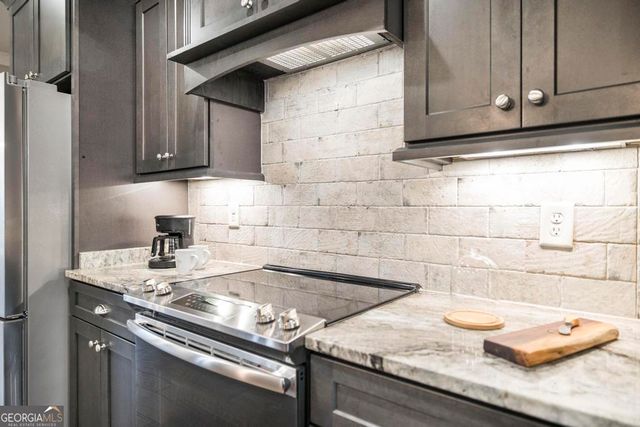 216 Rustic Live Oak Trail, Bonaire, GA 31005