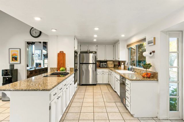 580-582 South Grade, Alpine, CA 91901
