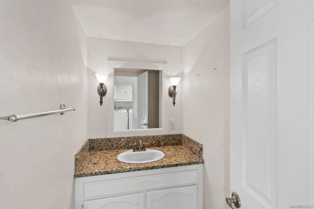 580-582 South Grade, Alpine, CA 91901