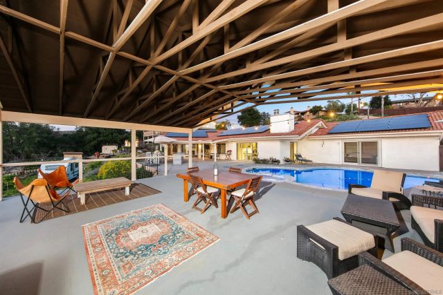 580-582 South Grade, Alpine, CA 91901