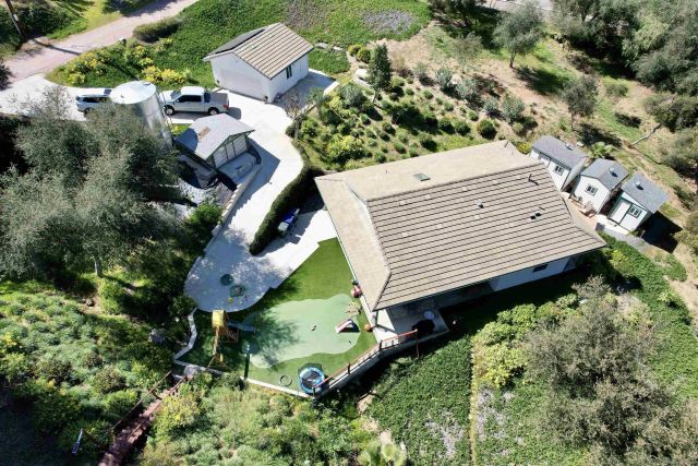 580-582 South Grade, Alpine, CA 91901