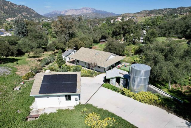 580-582 South Grade, Alpine, CA 91901