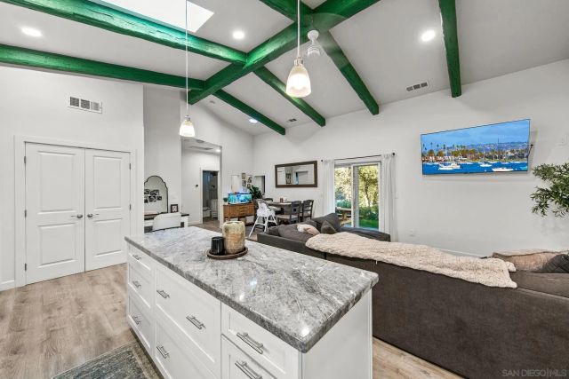 580-582 South Grade, Alpine, CA 91901