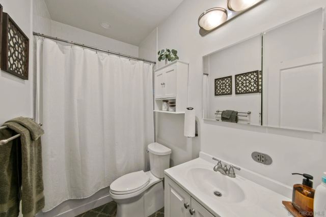 580-582 South Grade, Alpine, CA 91901