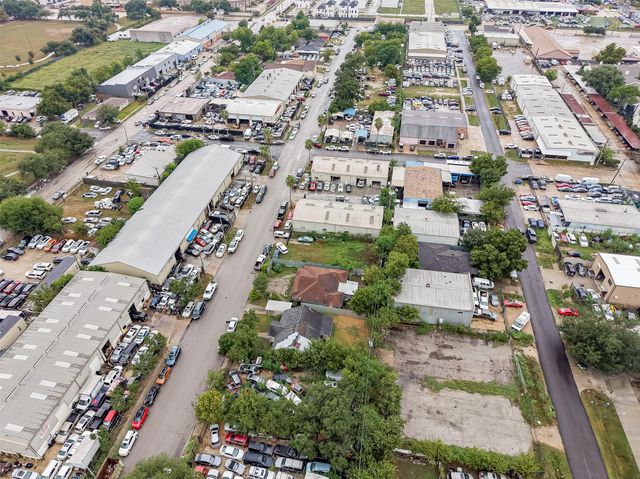 8930 Bellflower Street, Houston, TX 77063