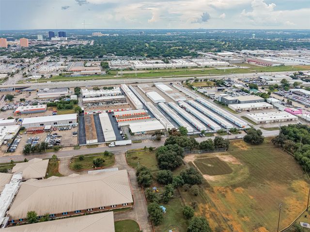 8930 Bellflower Street, Houston, TX 77063