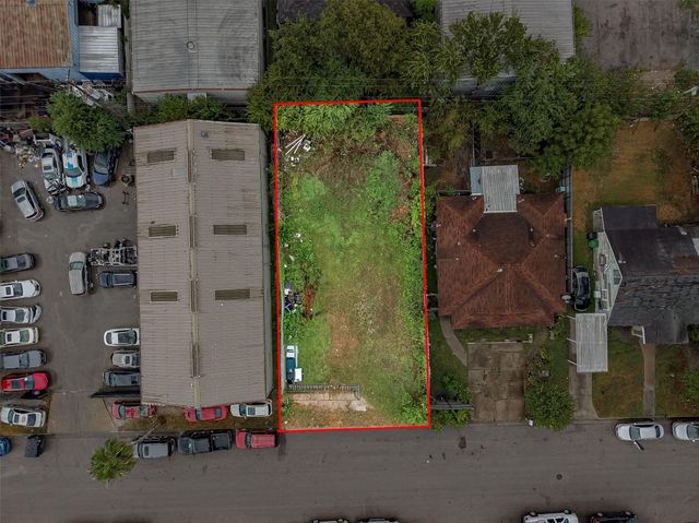 8930 Bellflower Street, Houston, TX 77063