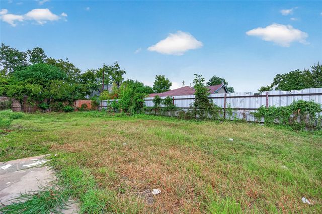8930 Bellflower Street, Houston, TX 77063