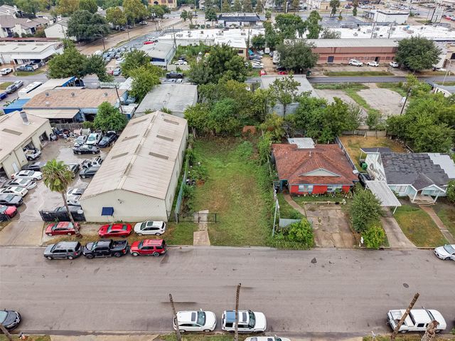 8930 Bellflower Street, Houston, TX 77063