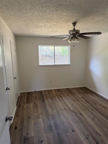 17234 Heritage Bay Drive, Webster, TX 77598