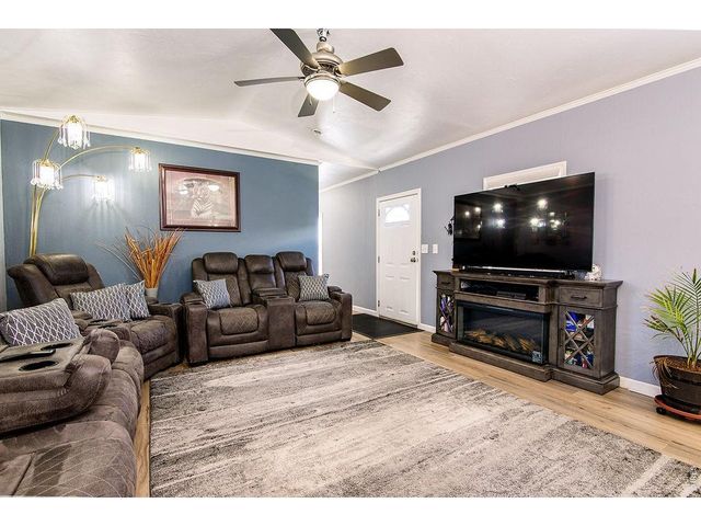 435 N 35th Ave 126, Greeley, CO 80631