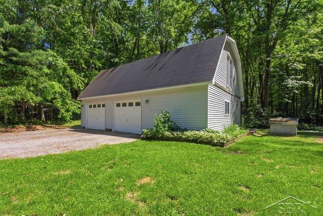 203 W Sampson Drive, Jerome Twp, MI 48657