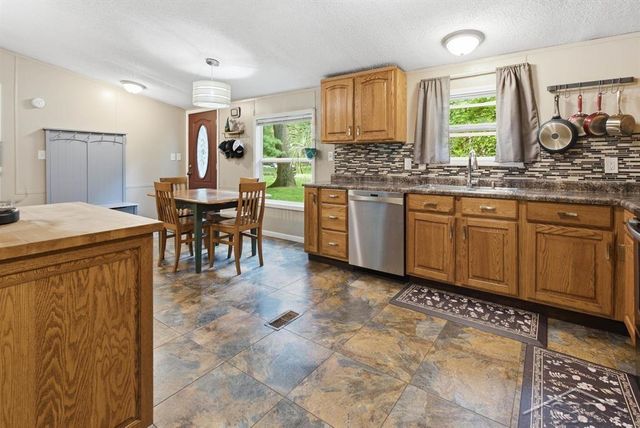 203 W Sampson Drive, Jerome Twp, MI 48657