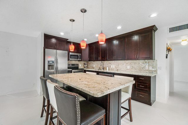 143 SEVILLE E, Delray Beach, FL 33446