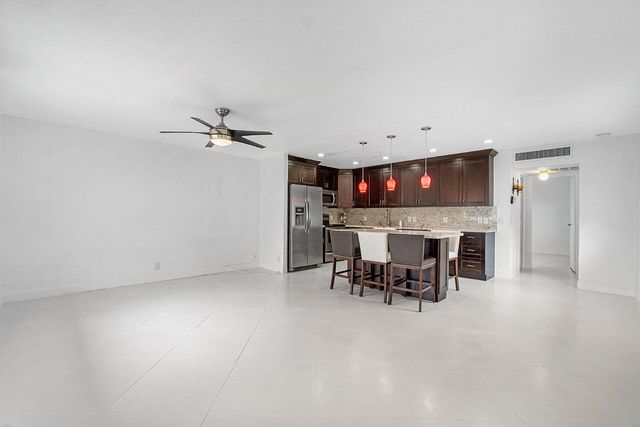 143 SEVILLE E, Delray Beach, FL 33446