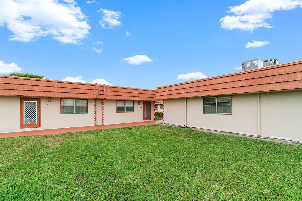 143 SEVILLE E, Delray Beach, FL 33446
