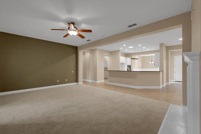 1281 Longhorn Ln, Lincoln, CA 95648