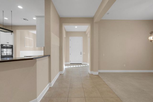 1281 Longhorn Ln, Lincoln, CA 95648