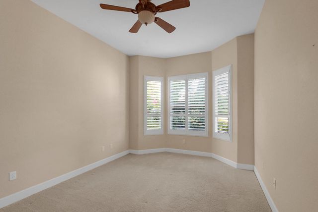 1281 Longhorn Ln, Lincoln, CA 95648