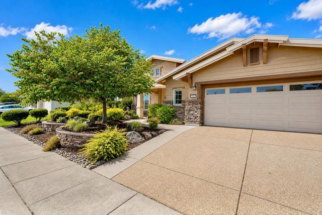 1281 Longhorn Ln, Lincoln, CA 95648
