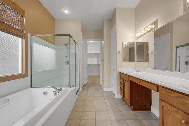 1281 Longhorn Ln, Lincoln, CA 95648