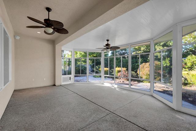 1281 Longhorn Ln, Lincoln, CA 95648