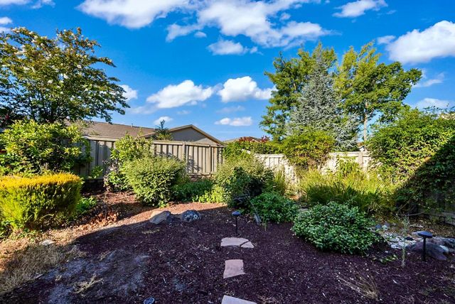 1281 Longhorn Ln, Lincoln, CA 95648
