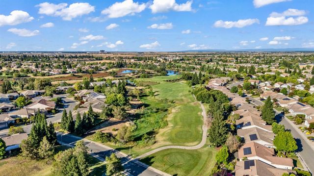 1281 Longhorn Ln, Lincoln, CA 95648