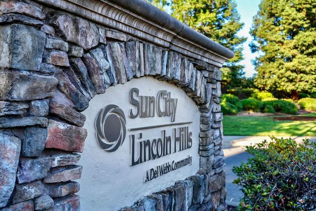 1281 Longhorn Ln, Lincoln, CA 95648