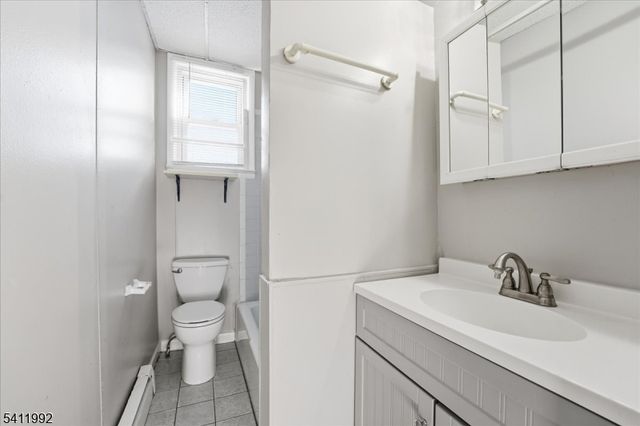 91 2Nd St, Woodbridge Twp., NJ 07095