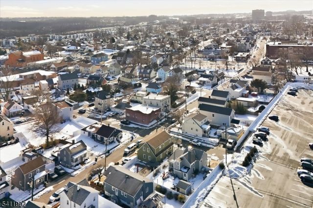 91 2Nd St, Woodbridge Twp., NJ 07095