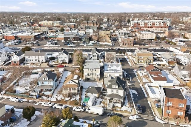 91 2Nd St, Woodbridge Twp., NJ 07095