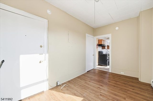 91 2Nd St, Woodbridge Twp., NJ 07095