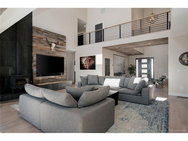 359 Parkview Ave, Golden, CO 80401