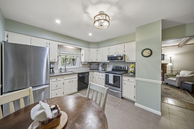 6951 Ardelle Drive, Reynoldsburg, OH 43068