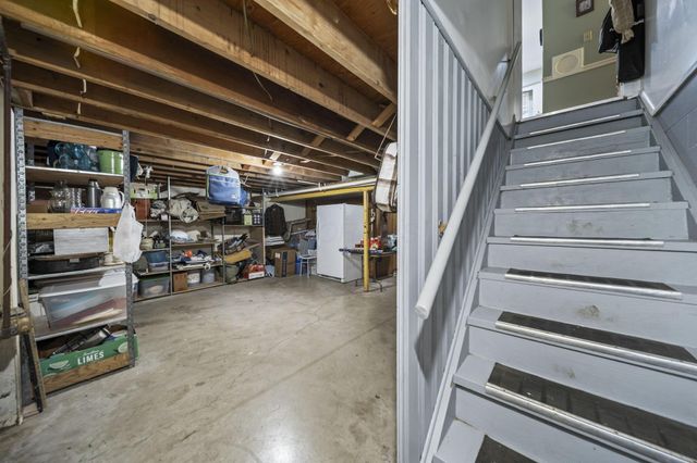 6951 Ardelle Drive, Reynoldsburg, OH 43068